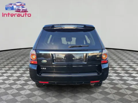 More photos of 2013 Land Rover LR2 HSE Sport Utility 4D at Interauto, MA