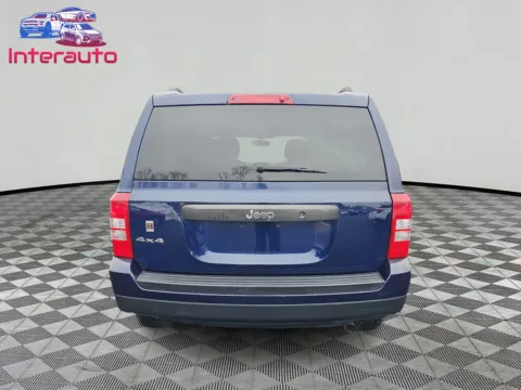 More photos of 2016 Jeep Patriot Sport SUV 4D at Interauto, MA