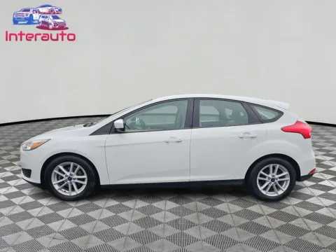 Photos of 2018 Ford Focus SE Hatchback 4D for sale in Plainville, MA at Interauto