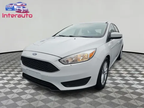 White 2018 Ford Focus SE Hatchback 4D for sale in Plainville, MA