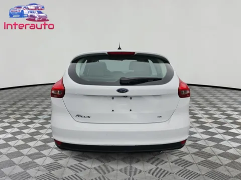 More photos of 2018 Ford Focus SE Hatchback 4D at Interauto, MA