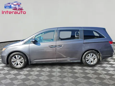 Photos of 2017 Honda Odyssey SE Minivan 4D for sale in Plainville, MA at Interauto