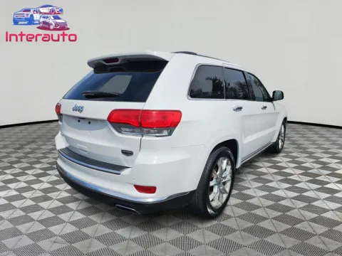 More photos of 2014 Jeep Grand Cherokee Summit Sport Utility 4D at Interauto, MA