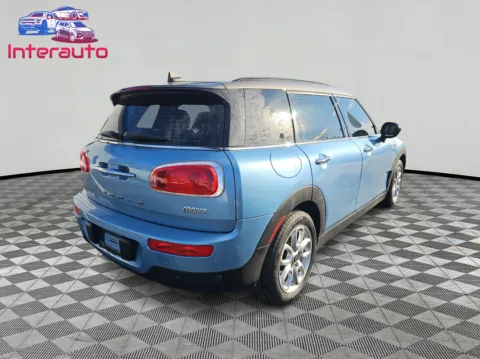 More photos of 2017 MINI Clubman Cooper ALL4 Hatchback 4D at Interauto, MA