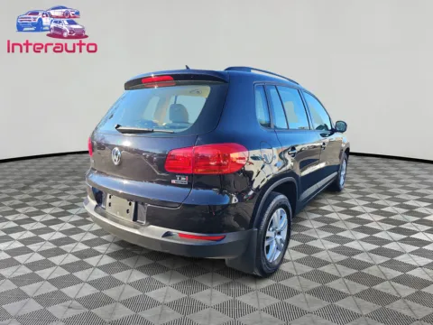 More photos of 2017 Volkswagen Tiguan 2.0T S 4Motion Sport Utility 4D at Interauto, MA