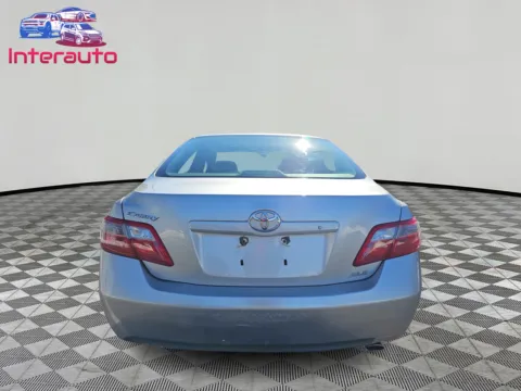 More photos of 2009 Toyota Camry XLE Sedan 4D at Interauto, MA