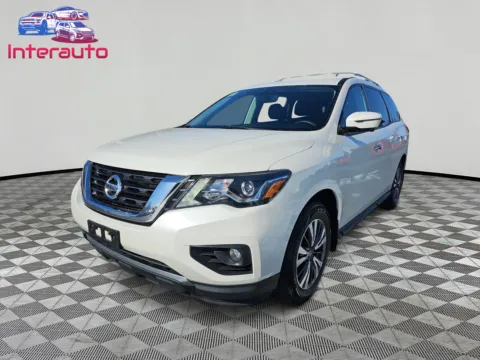 White 2017 Nissan Pathfinder SL Sport Utility 4D for sale in Plainville, MA