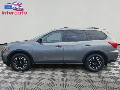 Photos of 2020 Nissan Pathfinder SL Sport Utility 4D for sale in Plainville, MA at Interauto