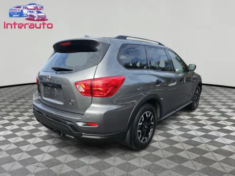 More photos of 2020 Nissan Pathfinder SL Sport Utility 4D at Interauto, MA