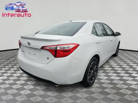 More photos of 2015 Toyota Corolla S Plus Sedan 4D at Interauto, MA