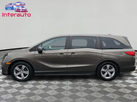 Photos of 2018 Honda Odyssey EX-L Minivan 4D for sale in Plainville, MA at Interauto