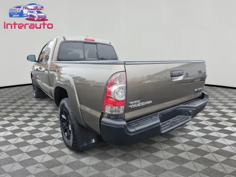 Another view of 2015 Toyota Tacoma Access Cab Pickup 4D 6 ft for sale in Plainville, MA at Interauto