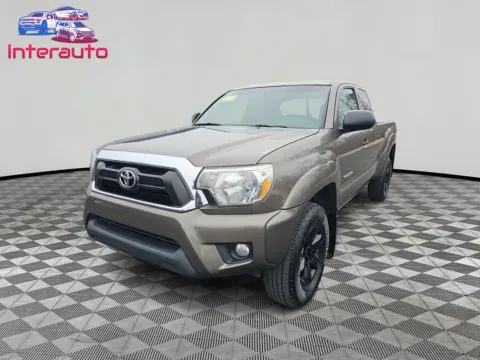 Brown 2015 Toyota Tacoma Access Cab Pickup 4D 6 ft for sale in Plainville, MA