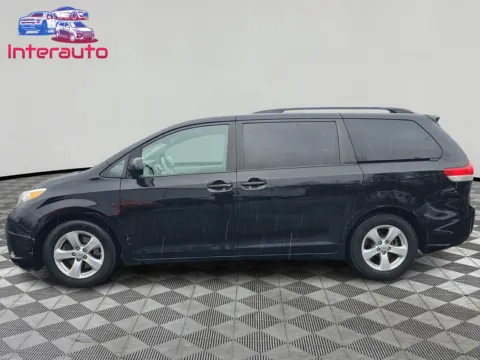 Photos of 2014 Toyota Sienna LE Minivan 4D for sale in Plainville, MA at Interauto