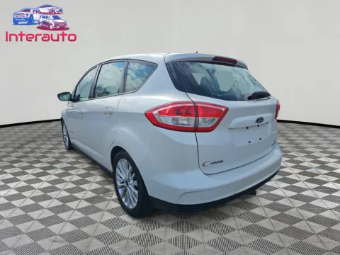 Another view of 2017 Ford C-MAX Hybrid SE Wagon 4D for sale in Plainville, MA at Interauto