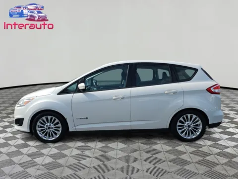 Photos of 2017 Ford C-MAX Hybrid SE Wagon 4D for sale in Plainville, MA at Interauto