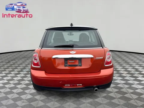 More photos of 2012 MINI Hardtop Cooper Hatchback 2D at Interauto, MA