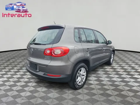 More photos of 2011 Volkswagen Tiguan S 4Motion Sport Utility 4D at Interauto, MA