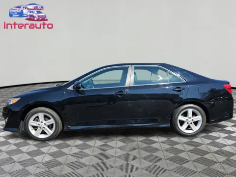 Photos of 2012 Toyota Camry SE Sedan 4D for sale in Plainville, MA at Interauto