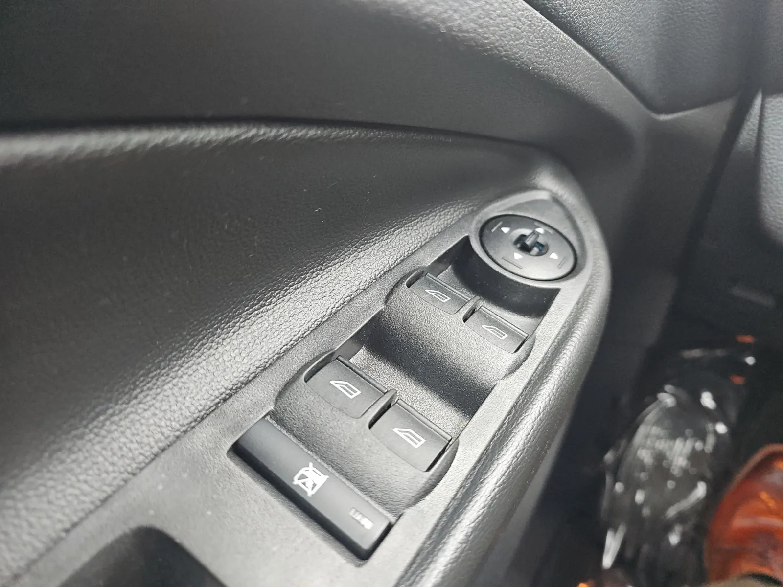 2018 Ford Escape SE - Photo 26