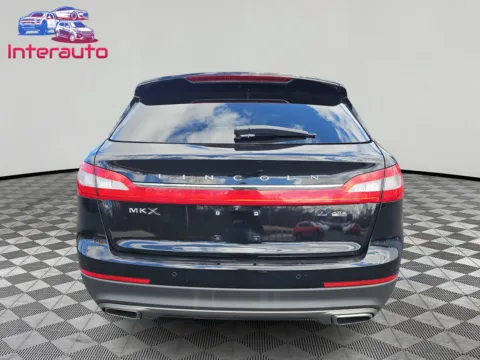 More photos of 2016 Lincoln MKX Reserve Sport Utility 4D at Interauto, MA