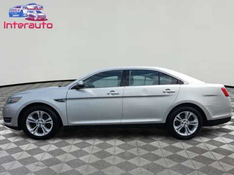 Photos of 2017 Ford Taurus SEL Sedan 4D for sale in Plainville, MA at Interauto