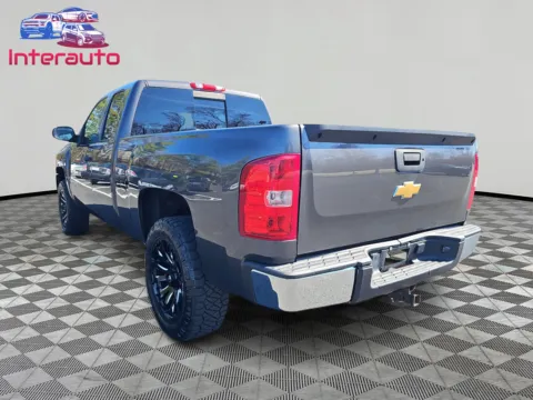 Another view of 2011 Chevrolet Silverado 1500 Extended Cab LT Pickup 4D 6 1/2 ft for sale in Plainville, MA at Interauto