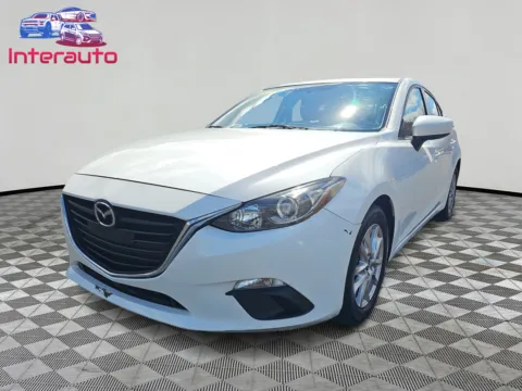 White 2014 MAZDA MAZDA3 i Grand Touring Hatchback 4D for sale in Plainville, MA