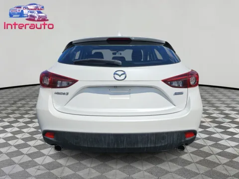 More photos of 2014 MAZDA MAZDA3 i Grand Touring Hatchback 4D at Interauto, MA