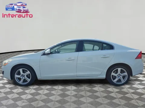 Photos of 2013 Volvo S60 T5 Sedan 4D for sale in Plainville, MA at Interauto