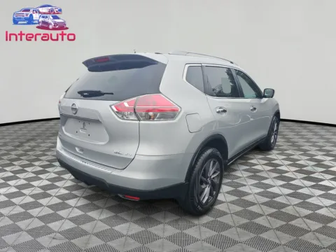 More photos of 2016 Nissan Rogue SL Sport Utility 4D at Interauto, MA