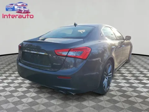 More photos of 2015 Maserati Ghibli S Q4 Sedan 4D at Interauto, MA