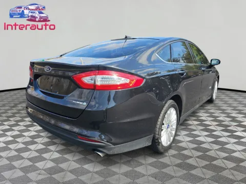More photos of 2014 Ford Fusion S Hybrid Sedan 4D at Interauto, MA