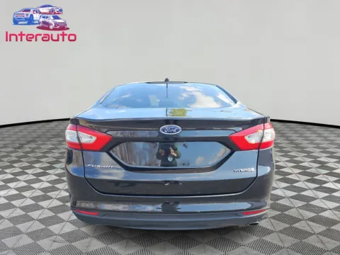More photos of 2014 Ford Fusion S Hybrid Sedan 4D at Interauto, MA