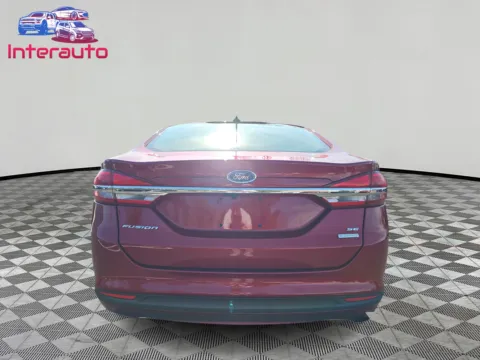 More photos of 2018 Ford Fusion SE Sedan 4D at Interauto, MA