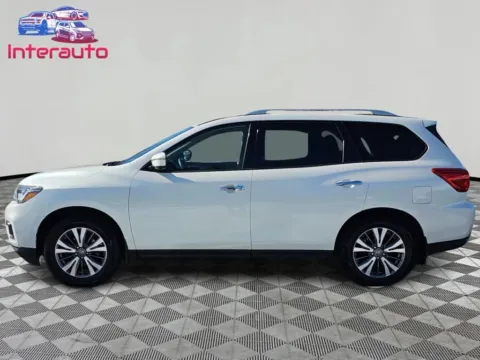 Photos of 2017 Nissan Pathfinder SL Sport Utility 4D for sale in Plainville, MA at Interauto