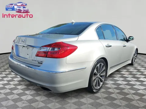 More photos of 2012 Hyundai Genesis 5.0 R-Spec Sedan 4D at Interauto, MA