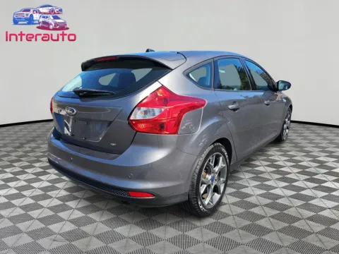 More photos of 2014 Ford Focus SE Hatchback 4D at Interauto, MA