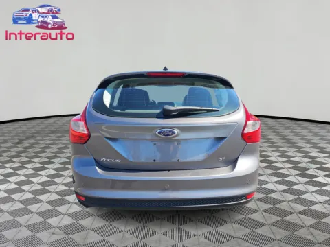 More photos of 2014 Ford Focus SE Hatchback 4D at Interauto, MA