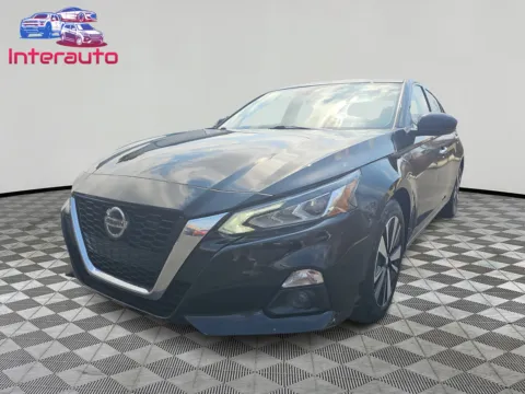 Black 2020 Nissan Altima 2.5 SV Sedan 4D for sale in Plainville, MA