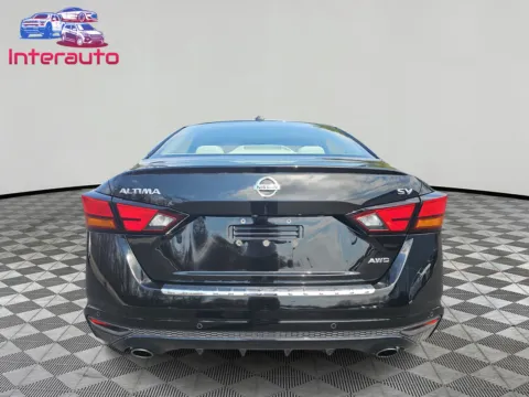 More photos of 2020 Nissan Altima 2.5 SV Sedan 4D at Interauto, MA