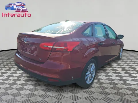 More photos of 2017 Ford Focus SE Sedan 4D at Interauto, MA