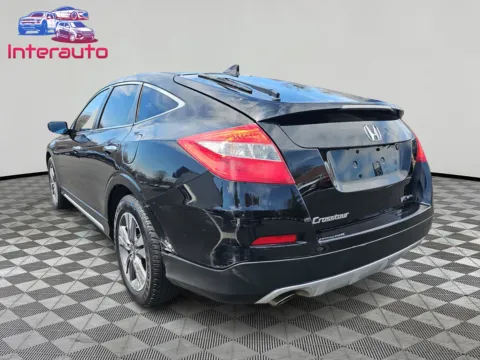 Another view of 2013 Honda Crosstour EX-L Sport Utility 4D for sale in Plainville, MA at Interauto