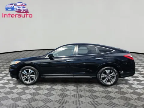 Photos of 2013 Honda Crosstour EX-L Sport Utility 4D for sale in Plainville, MA at Interauto