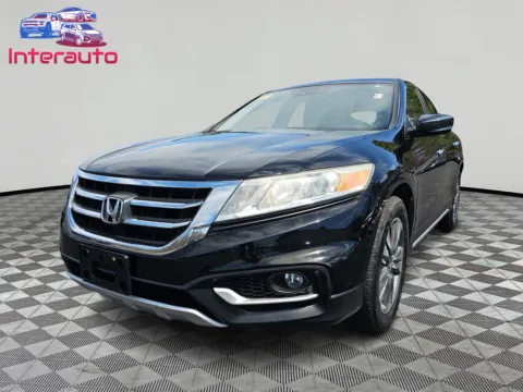 Black 2013 Honda Crosstour EX-L Sport Utility 4D for sale in Plainville, MA