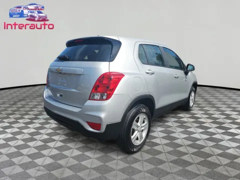 More photos of 2020 Chevrolet Trax LS Sport Utility 4D at Interauto, MA