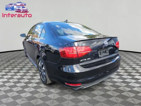 Another view of 2016 Volkswagen Jetta Hybrid SEL Premium Sedan 4D for sale in Plainville, MA at Interauto