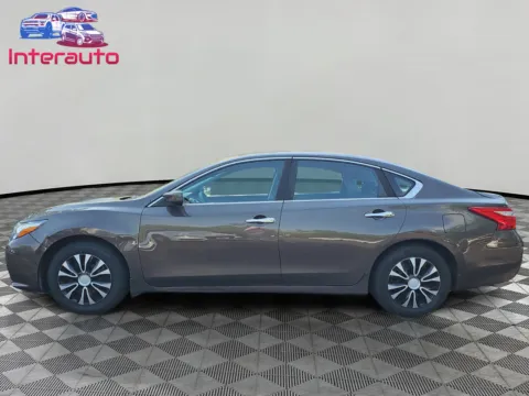 Photos of 2016 Nissan Altima 2.5 S Sedan 4D for sale in Plainville, MA at Interauto