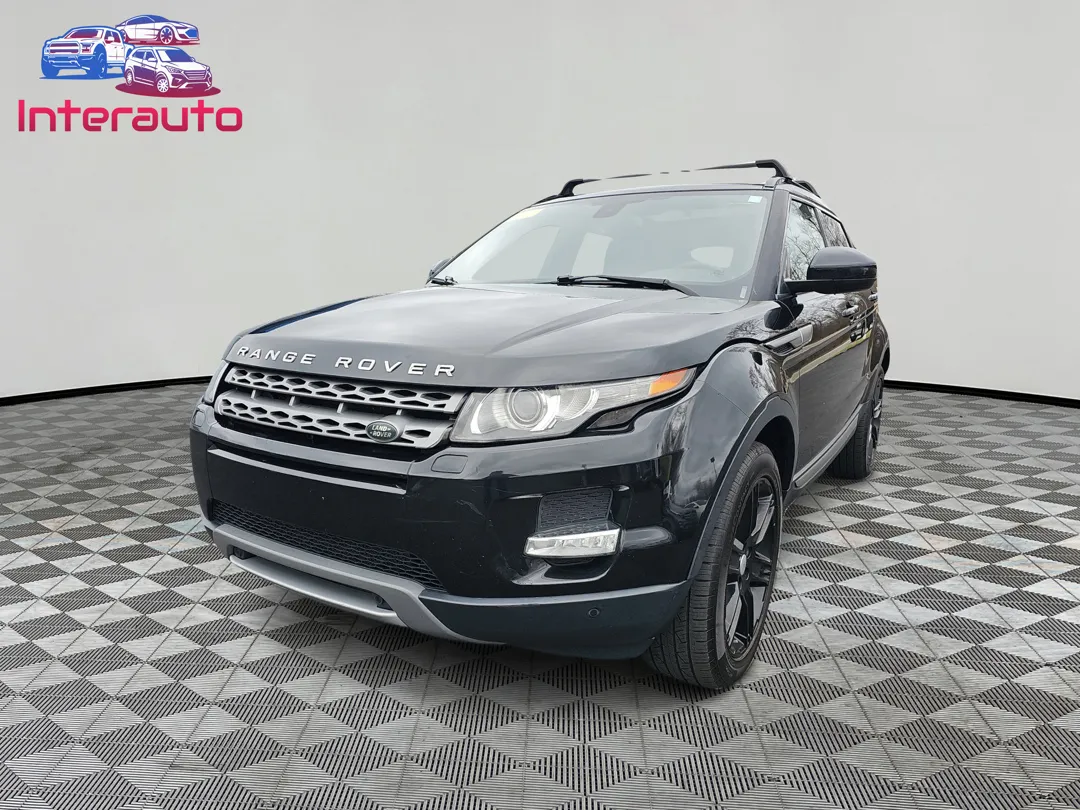 2015 Land Rover Range Rover Evoque Pure Plus 5 Door's photo