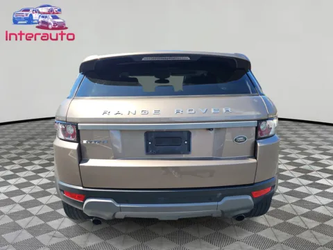 More photos of 2015 Land Rover Range Rover Evoque Pure Premium Sport Utility 4D at Interauto, MA